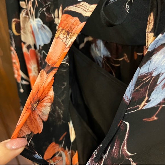 NWOT Black Floral Long Sleeve Sheer Chiffon Dress - Who What Wear - Picture 6 of 7